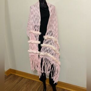 Pink Fringed Shawl with Fur Accents
Item# TSs6